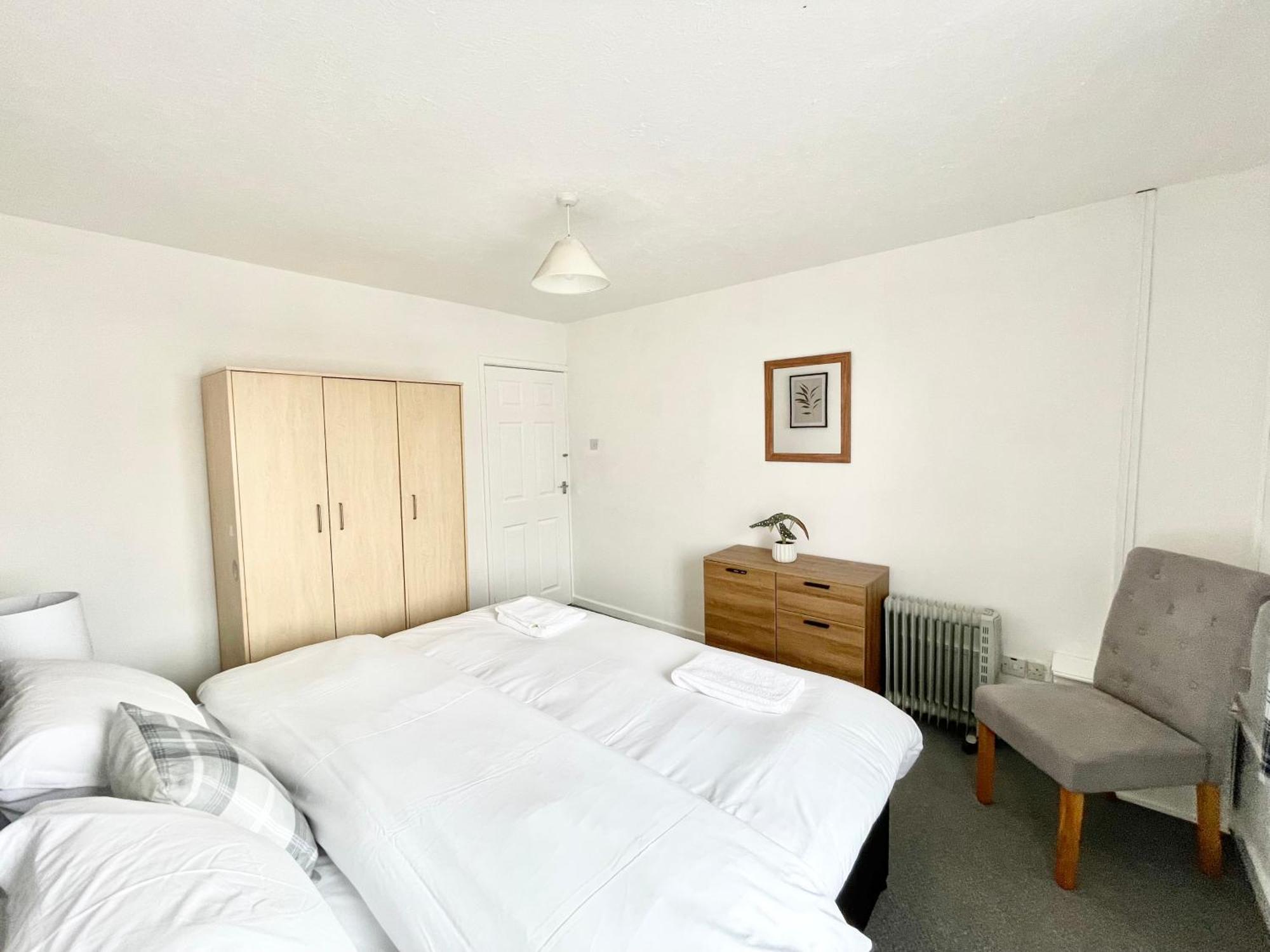 Cae Glas Apartments Holyhead Esterno foto
