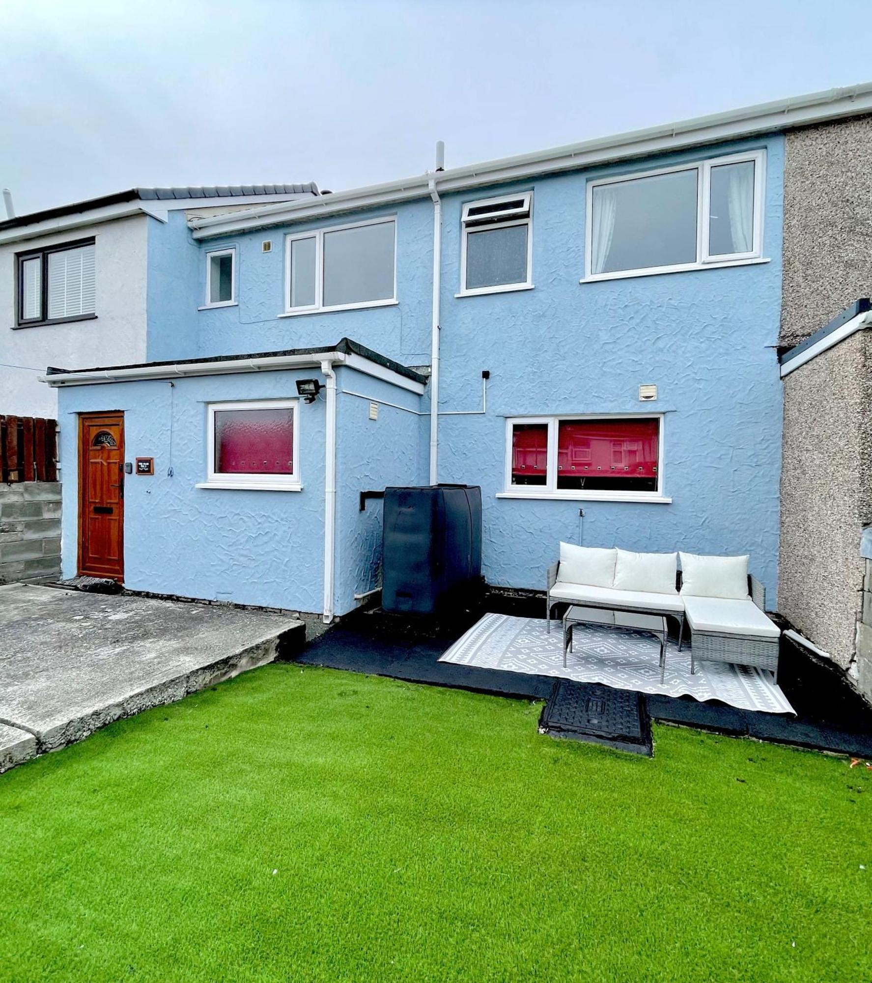 Cae Glas Apartments Holyhead Esterno foto